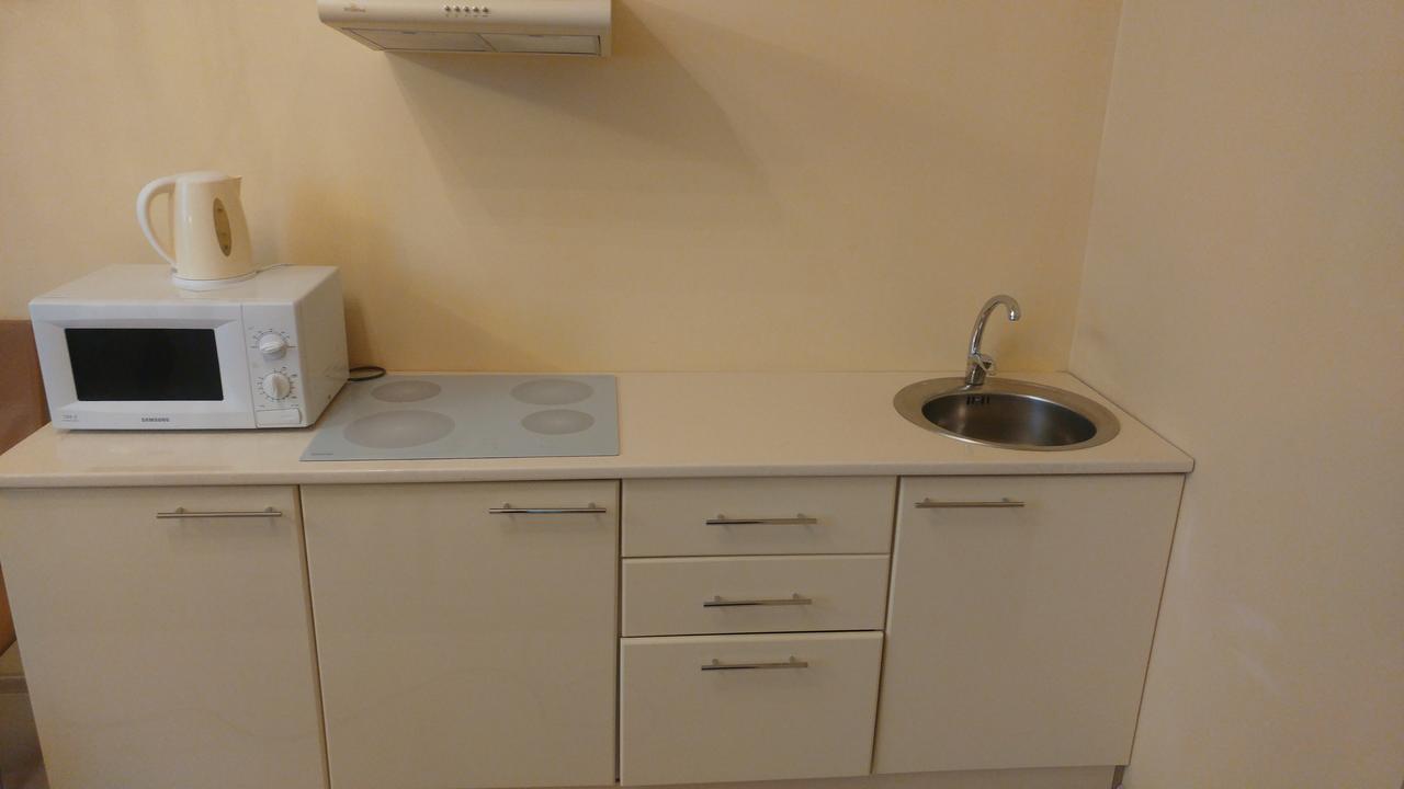 Seven Eleven Apartment Hotel In Most City Dnipro Eksteriør billede